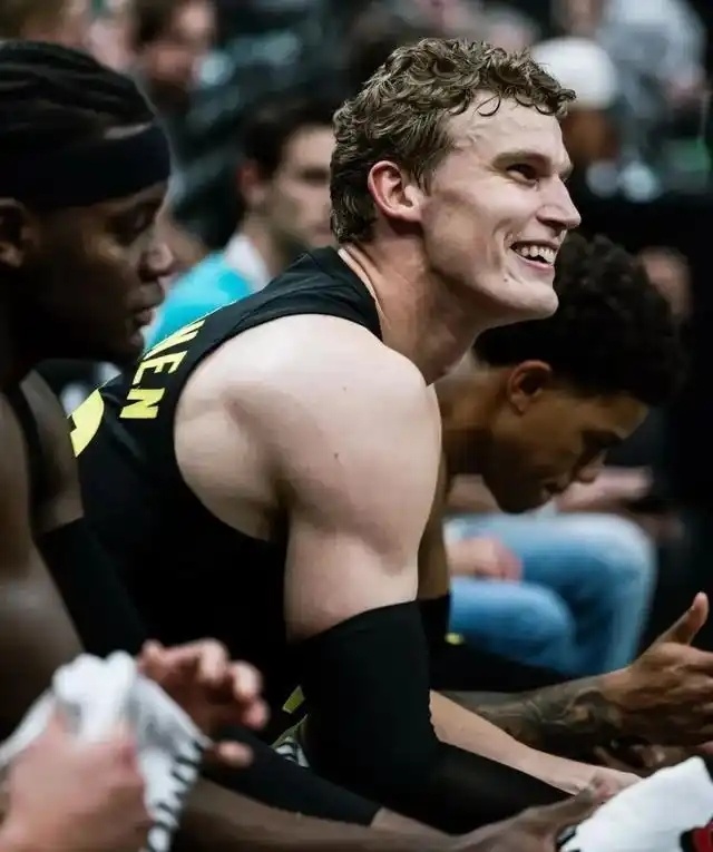 的位置, 离开这里的, 新赛季依然 的位置, 离开这里的, 新赛季依然